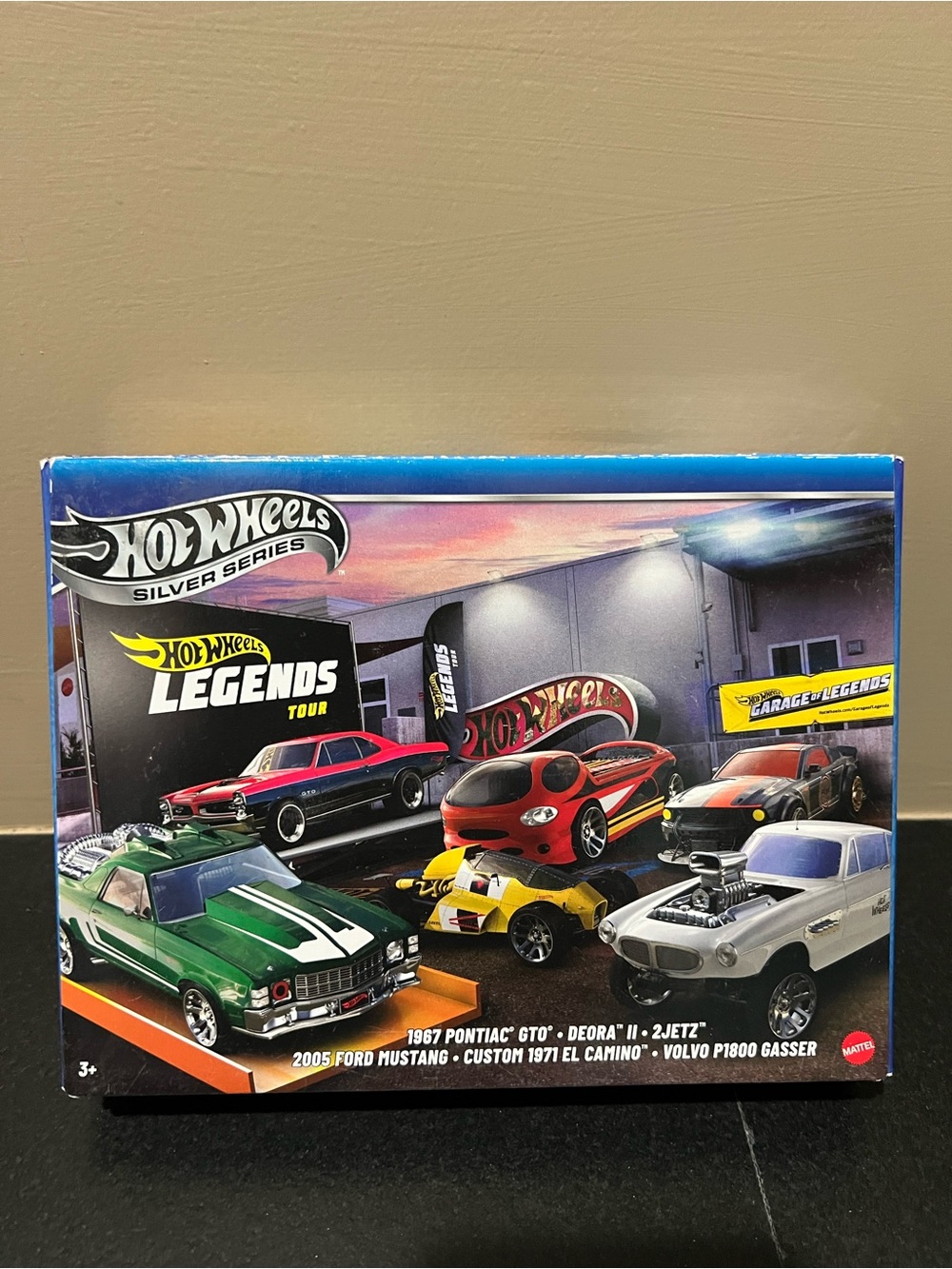 Hot Wheels Silver Series Garage of Legends 6 NWT $30